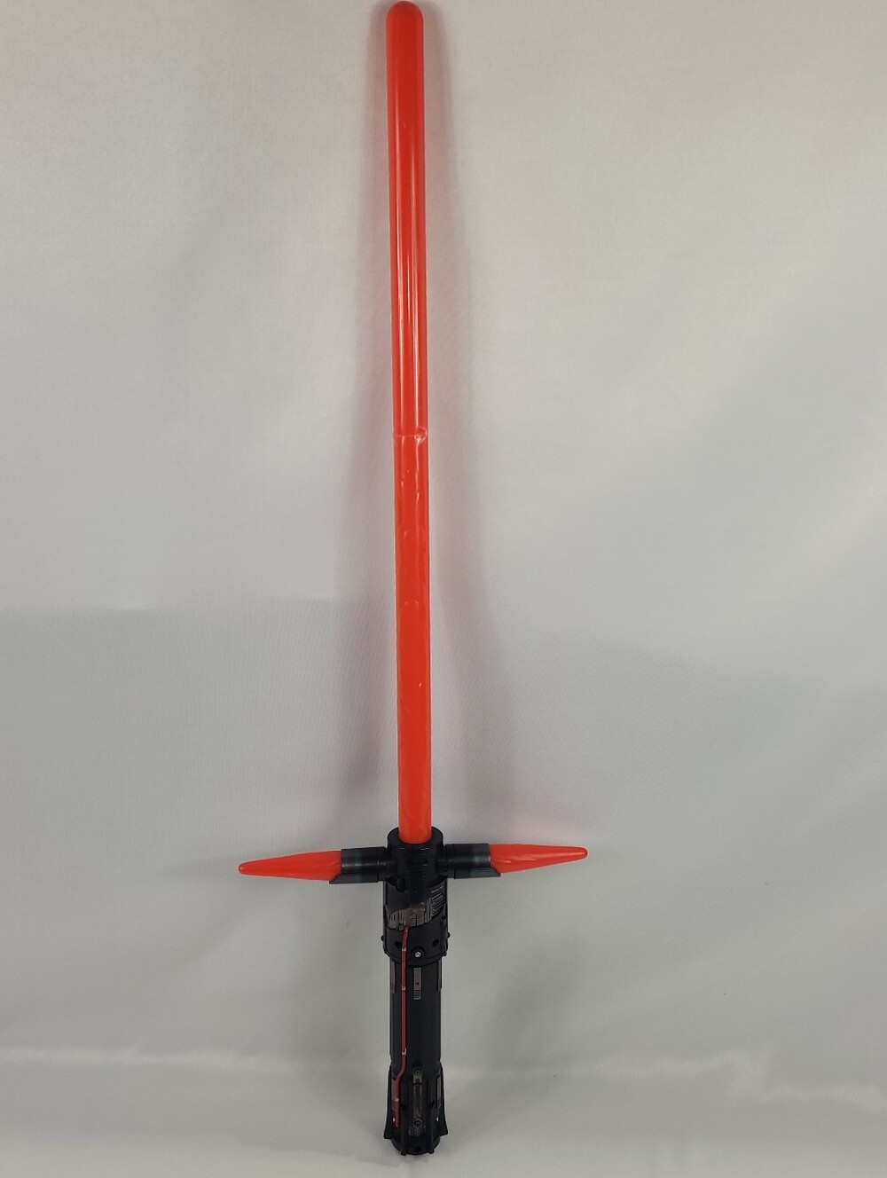 Star Wars The Force Awakens Kylo Ren Disney Parks Force FX Toy Lightsaber